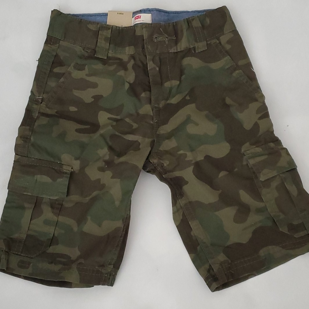 Levis cargo